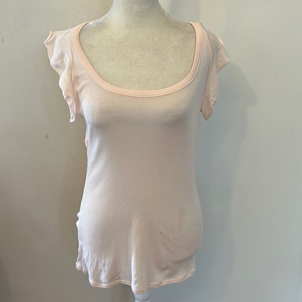 Chaser pale pink ruffled cap sleeve top with cutout back Size M New